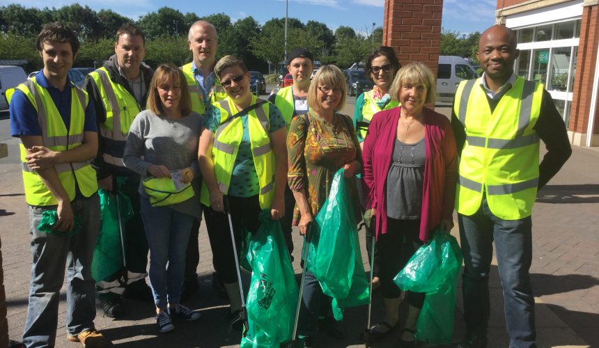 Gilnow Litter pick event. Gilnow Litter pick event.